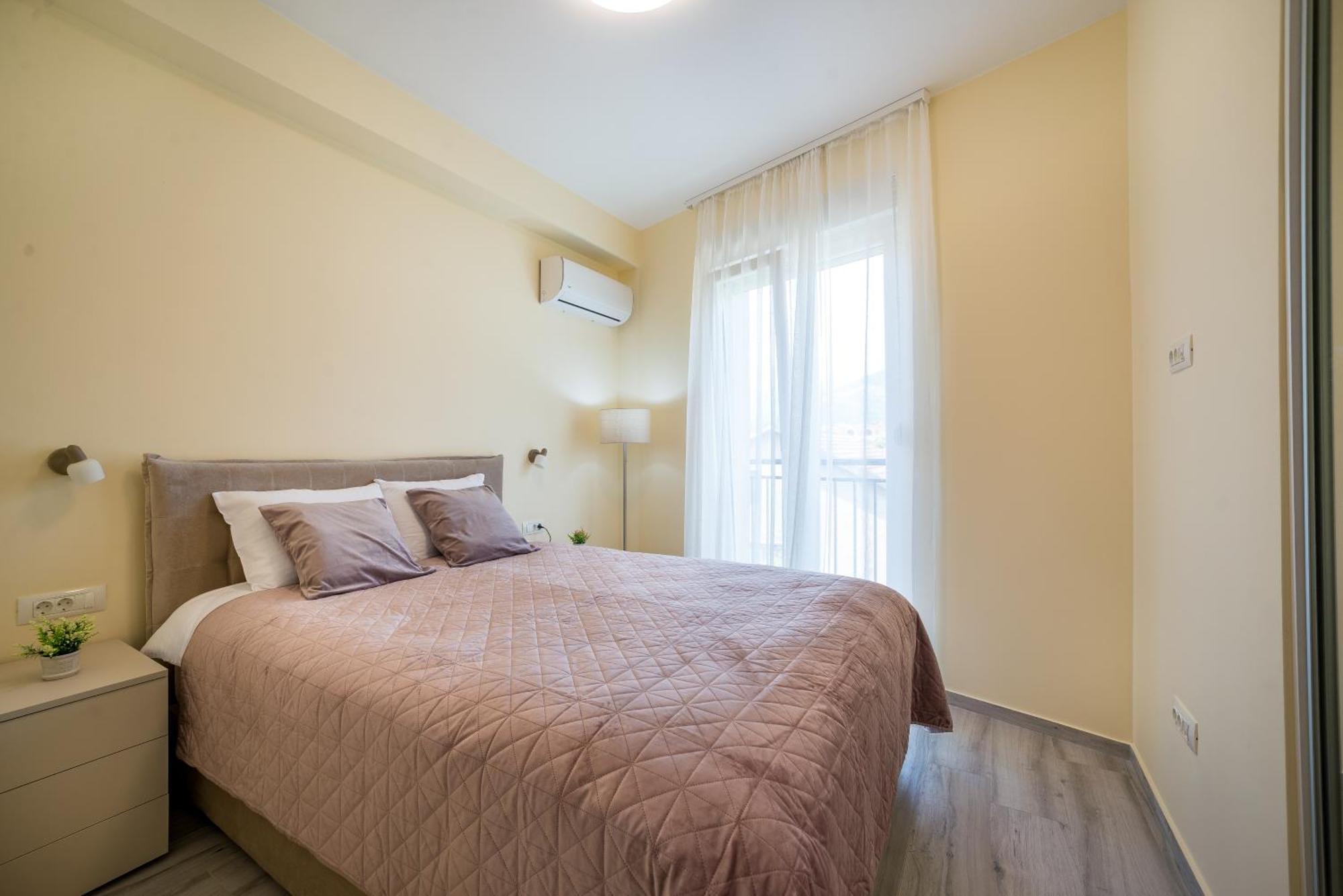 Villa Linz Тиват Екстер'єр фото