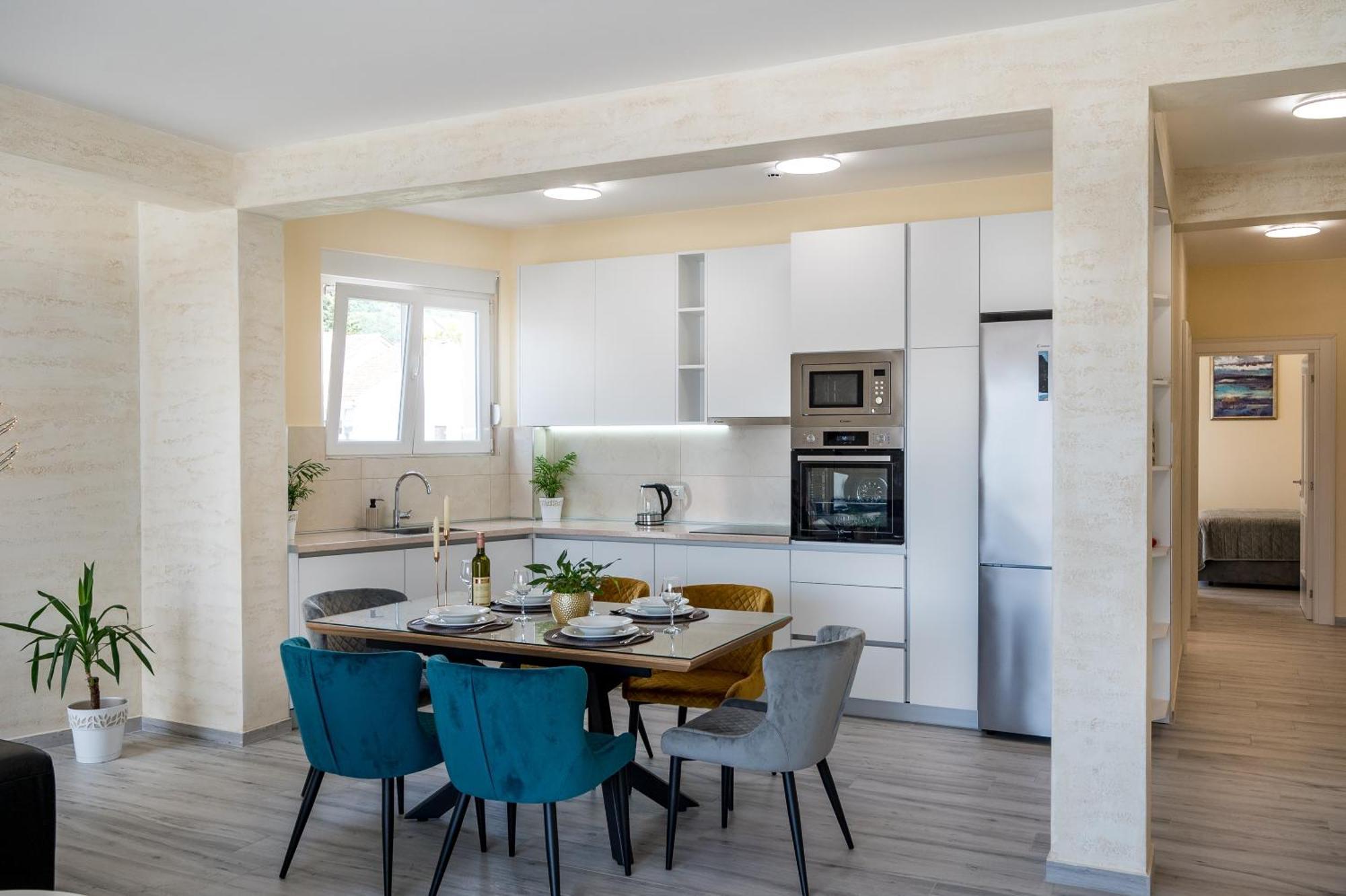 Villa Linz Тиват Екстер'єр фото
