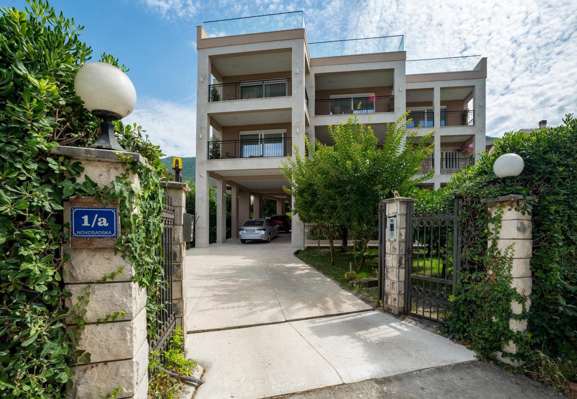 Villa Linz Тиват Екстер'єр фото